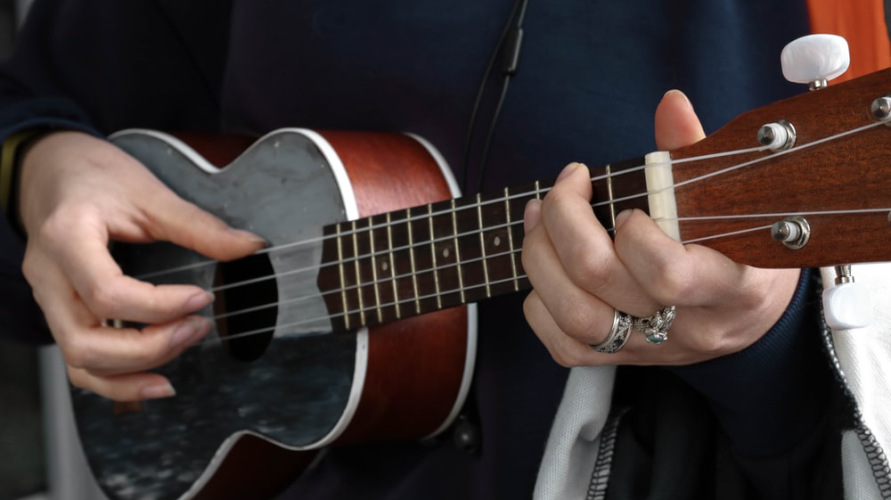 Guitar vs. Ukulele—Types, Differences, Difficulty, Use