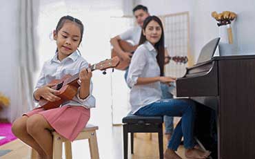 Benefits learning music as a familly