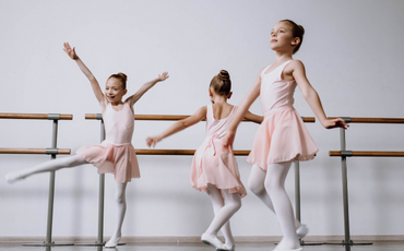 children doing ballet